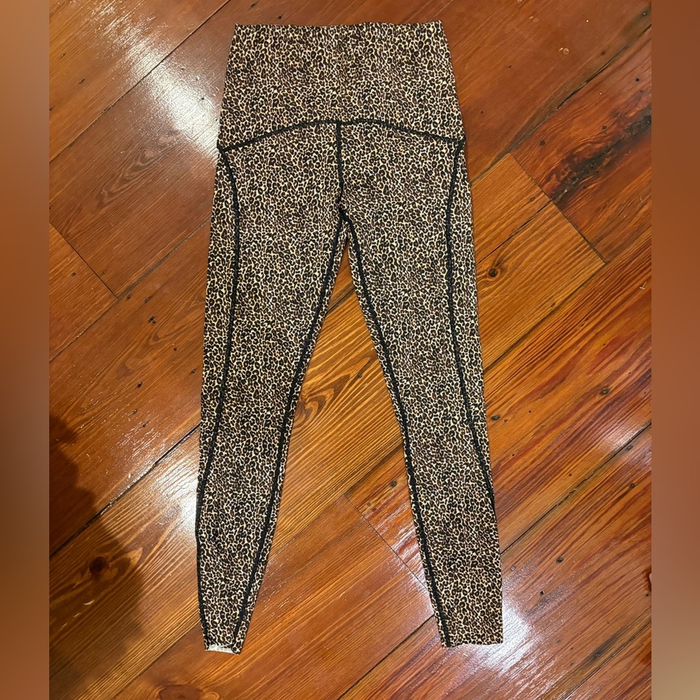 Cheetah print leggings